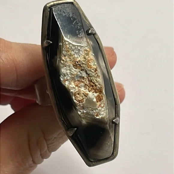 Chan Luu Ring - Picture 4 of 8